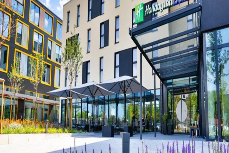 Holiday Inn Express Karlsruhe - City Park, An Ihg Hotel Экстерьер фото